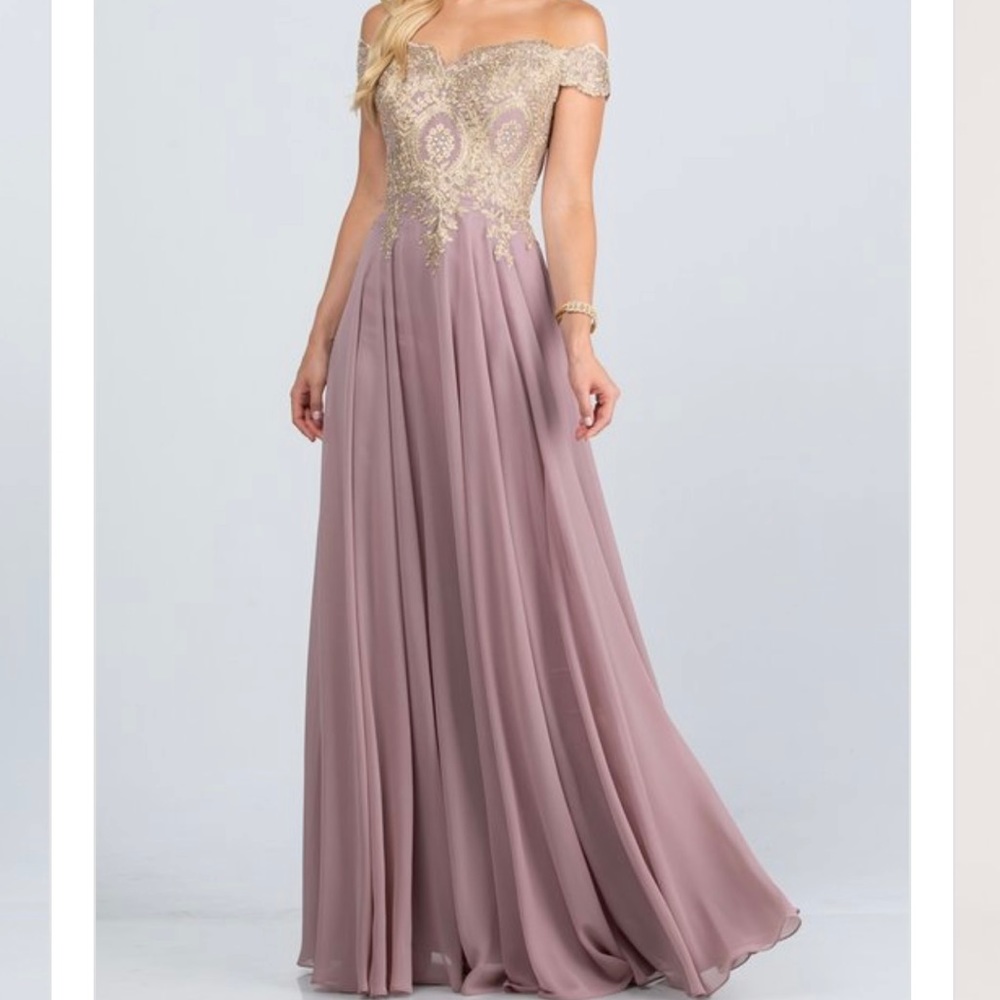 LA SCALA NWT DRESS Blush Color